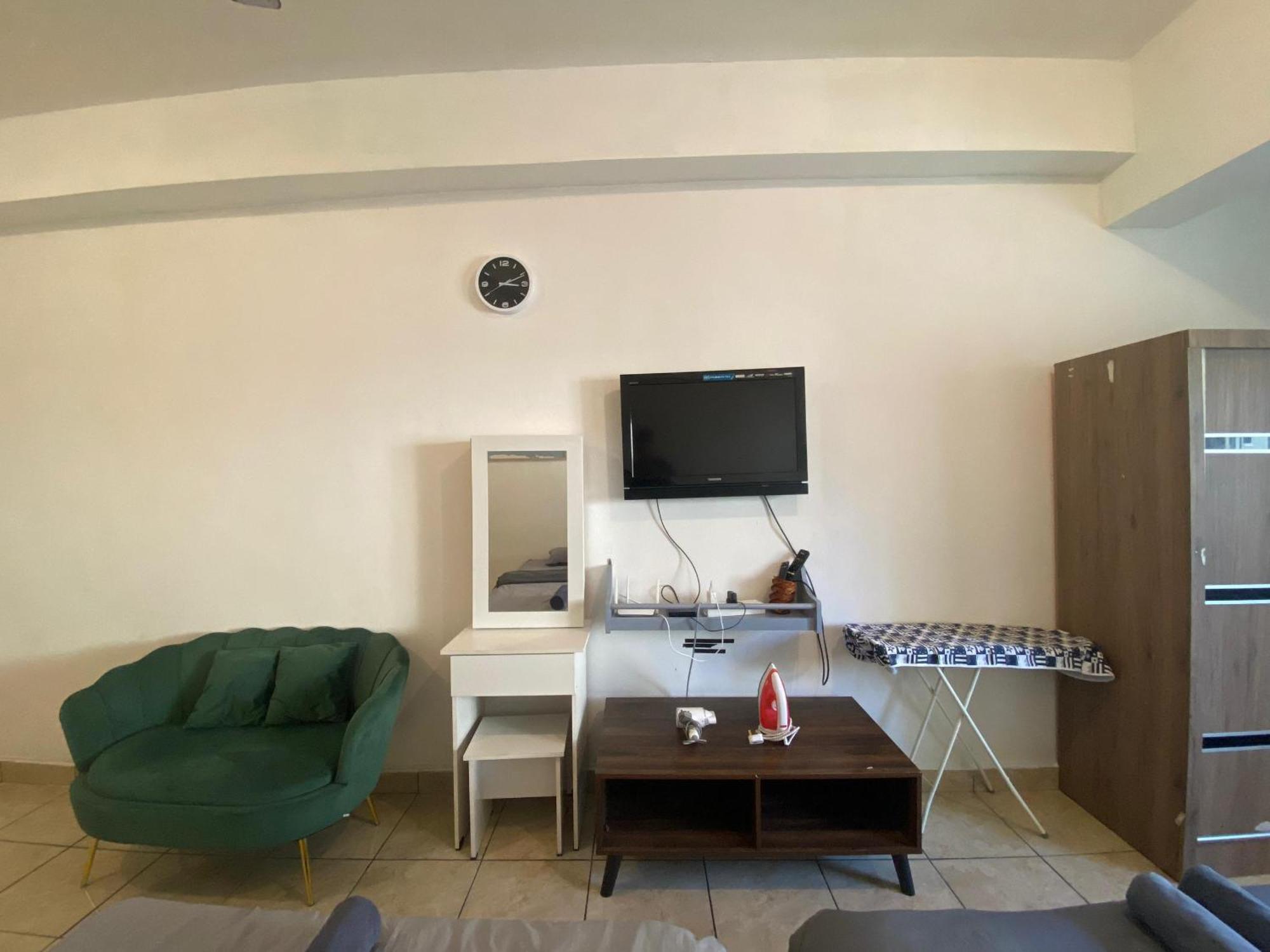 Kk Api Api Block 3 2-3pax Apartment Kota Kinabalu